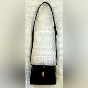 Vintage Florenza Black Snakeskin embossed Leather The Leone handbag